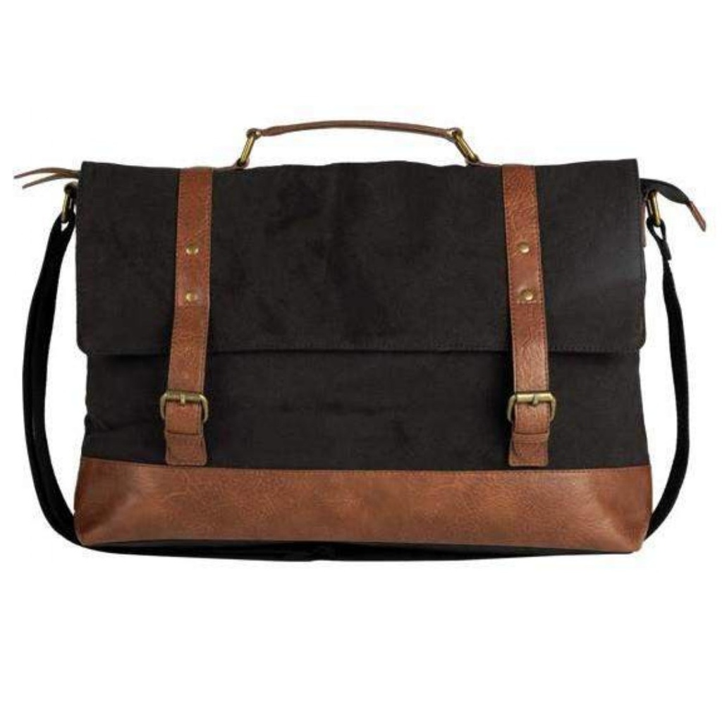 [60602] The Parker Messenger Mc-1300 Ccarry Handle
30" Adjustable Strap
Interior Padded Pc Pocket
Inside Slip Pocket
Flap And Magnet Closure