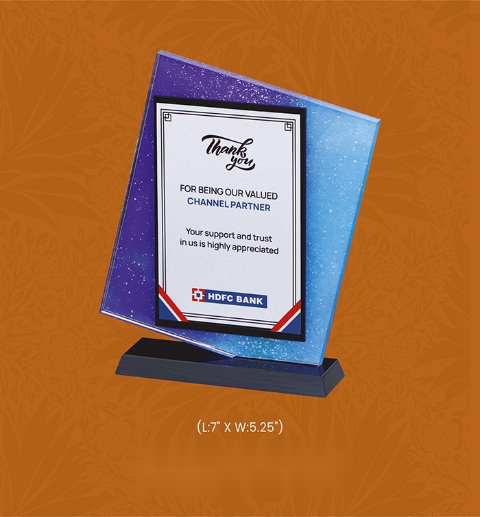 [63698] Acryic Awards with box