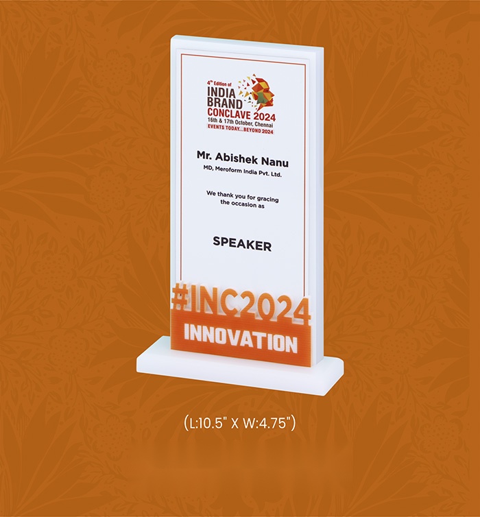 [63704] Acryic Awards with box