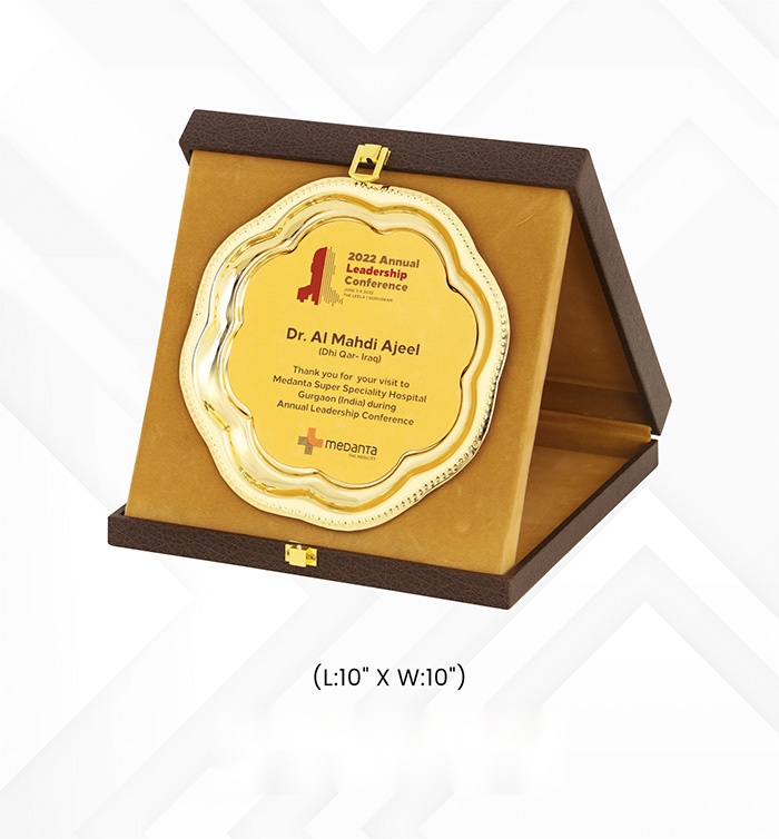 [63736] Mementos & Plaques with box
